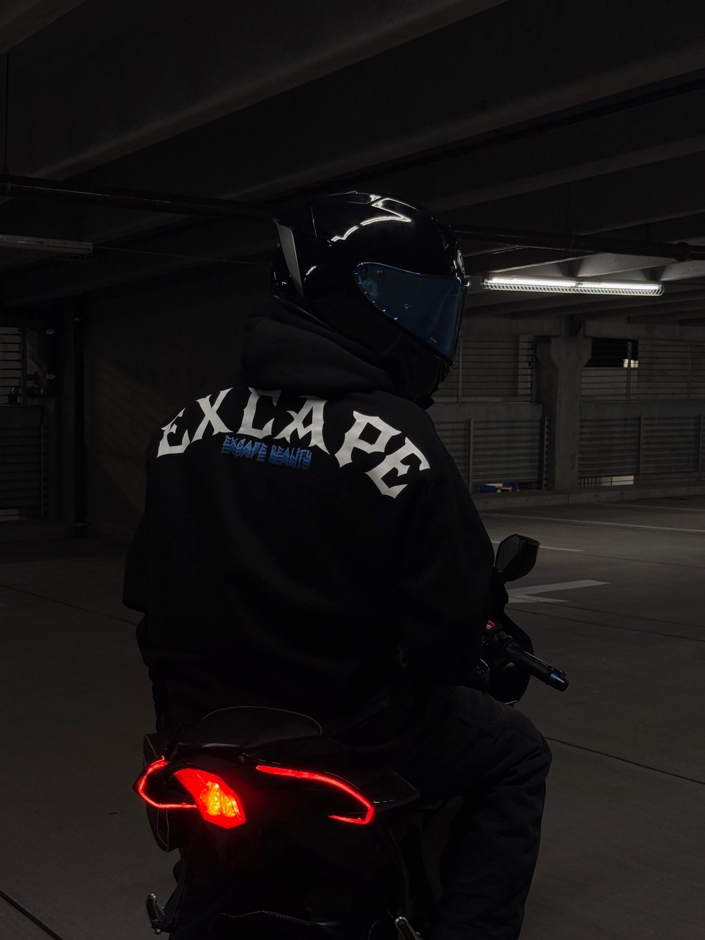 V1 Excape Hoodie