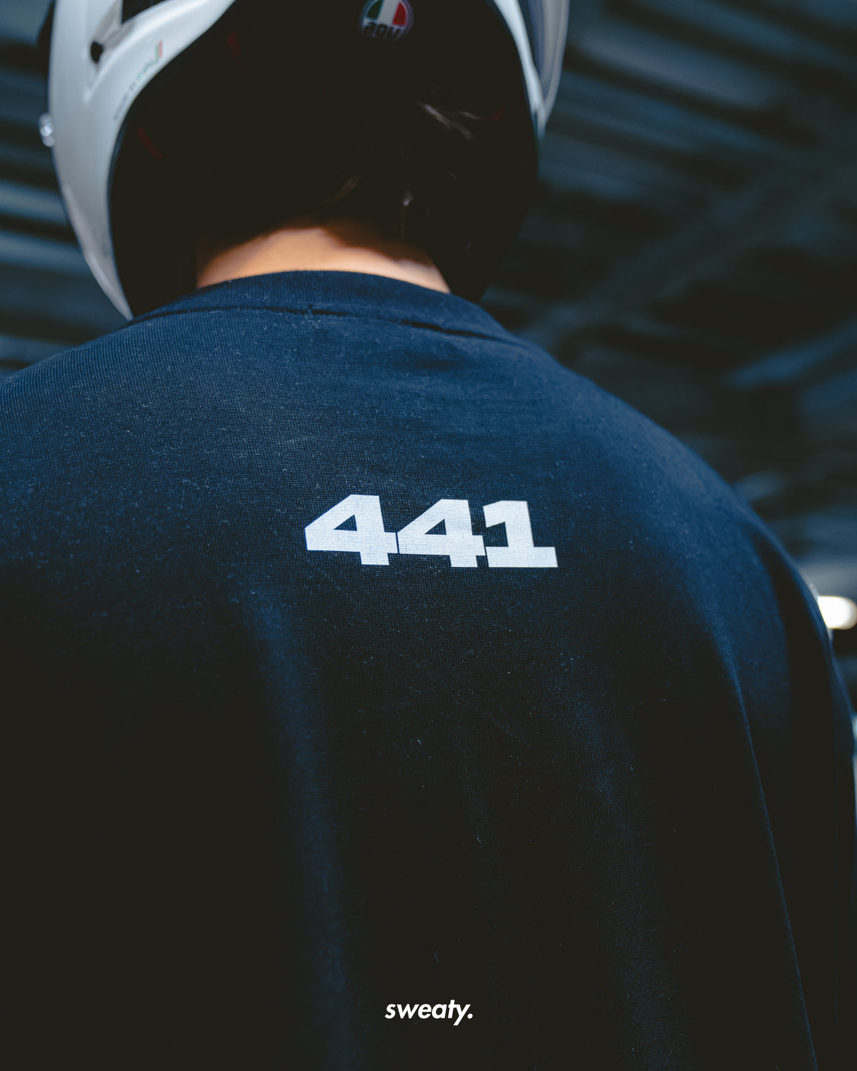 SIGNATURE BLACK-TEE